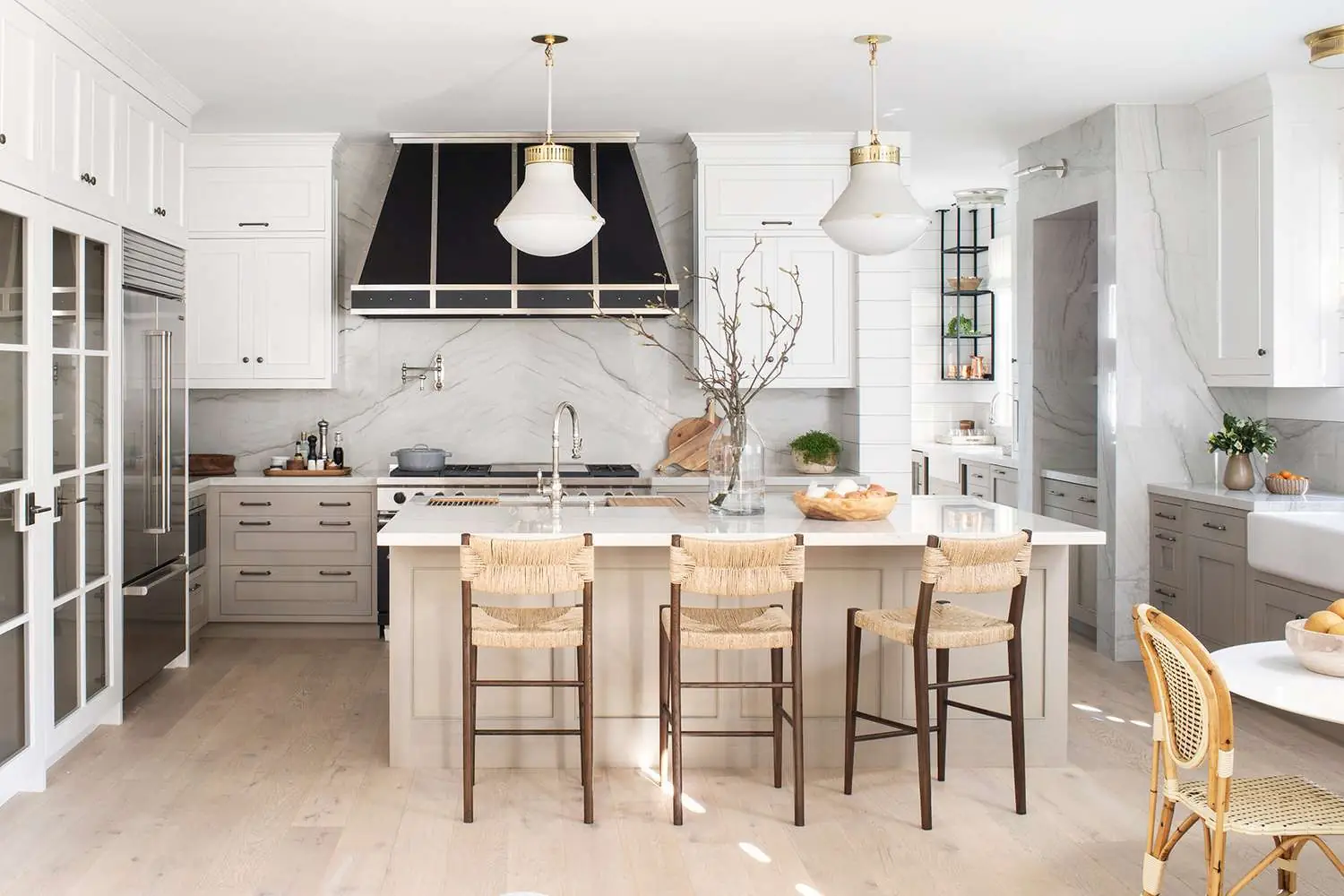Modern vs. Classic Kitchens: What’s Popular in Sydney Homes?